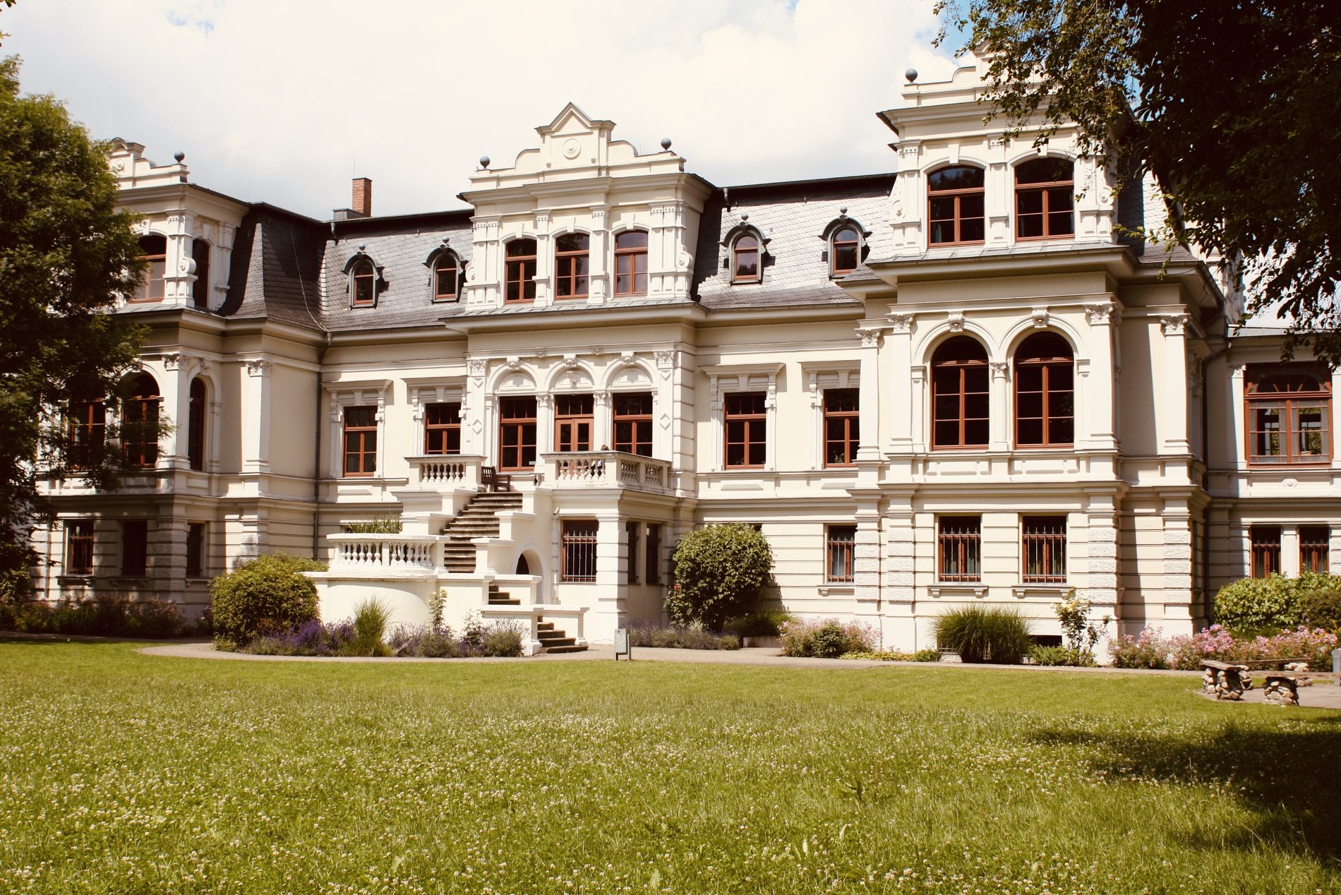 Villa Böckelmann — the historic residence and park